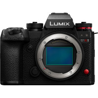 Цифровой фотоаппарат Panasonic Lumix DC-S1R II Body (DC-S1RM2E)