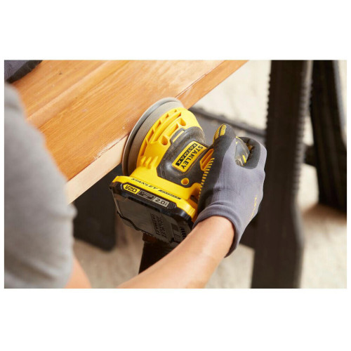 Шлифовальная машина Stanley эксцентриковая аккумуляторная FatMax, безщеточная,Li-Ion 18В,2Ah, 125 мм, 12000 об/мин (SFMCW220D1S) – Stanley (вид 2)