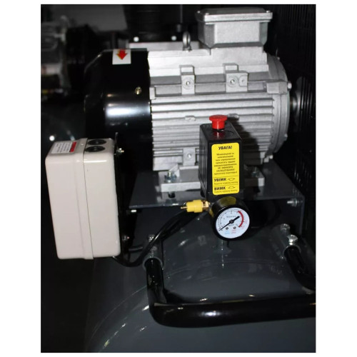Компресор GTM 380V, 760/600л/хв 4кВт 10бар, ресівер 200л (KCH2090-200L) – GTM (вид 4)