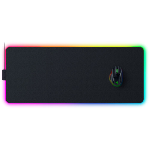Коврик для мышки Razer Strider Chroma Black (RZ02-04490100-R3M1) – Razer (вид 1)