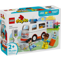 Конструктор LEGO DUPLO Town Скорая помощь и водитель (10447)
